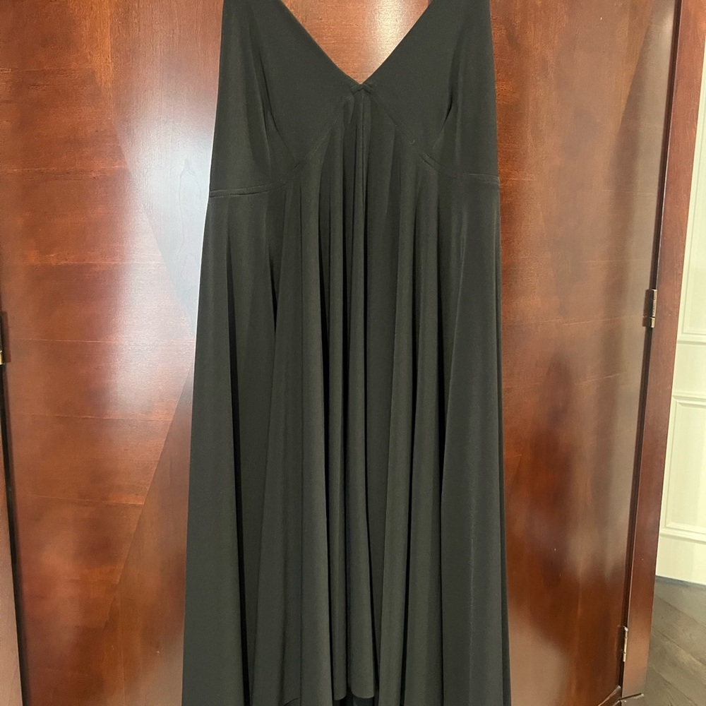 Black Pleated Maxi Sundress V-Neck